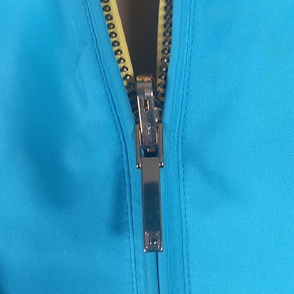 Chaps reversible rain vest w retractable hood Size M/L - Picture 3 of 16